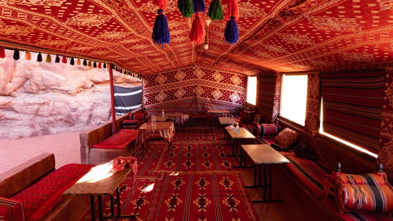 Wadi Rum Meteorite Camp Extérieur photo