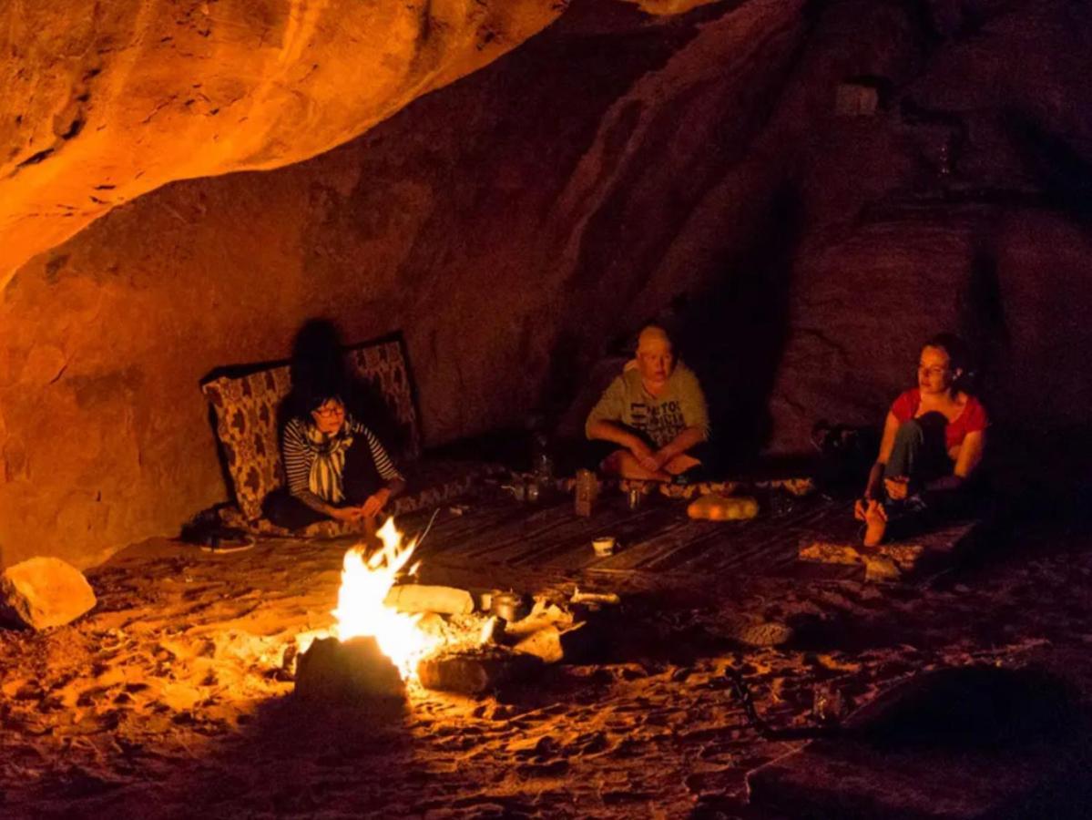 Wadi Rum Meteorite Camp Extérieur photo